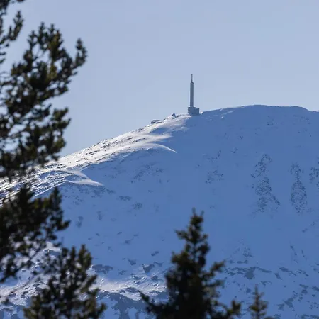 Sol Og Utsikt Til Gaustatoppen, In Out * Gaustablikk