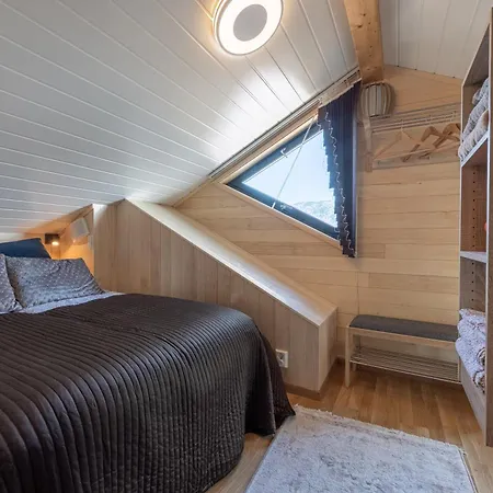 Sol Og Utsikt Til Gaustatoppen, In Out Tatil Evi *